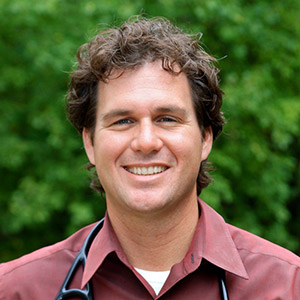 Patrick O'Malley, DO, Director médico de atención primaria para la región del sureste de Wisconsin, médico de atención primaria