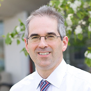 Matthew E. Kleban, MD, Director médico, Servicios de hospitalización para niños y adolescentes—West Allis