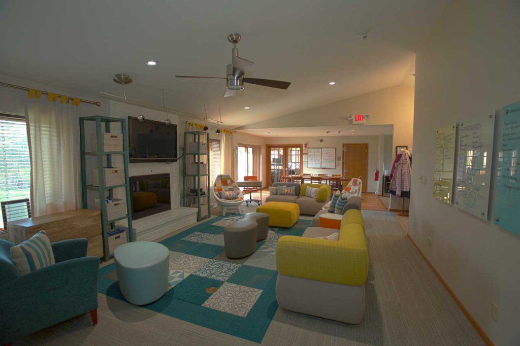 Livingroomf
